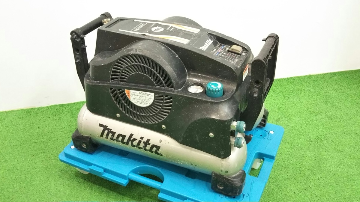 △中古　工具　エアーコンプレッサー　Makita AC-460XL　マキタ