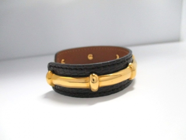 HERMES エルメス アガタバングル. 黒とゴールドのカラー 【公式通販】