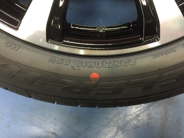 ハリアーGSアルミ1台分+タイヤ235/50-19 1台分+ナット1台分_2