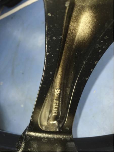 ハリアーGSアルミ1台分+タイヤ235/50-19 1台分+ナット1台分_3