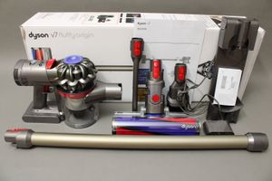 Dyson V7 Fluffyのヤフオク の相場 価格を見る ヤフオク のdyson V7 Fluffyのオークション売買情報は62件が掲載されています