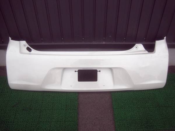 ◆LA100S ムーヴ 純正 リアバンパー パール 52159-B2640◆