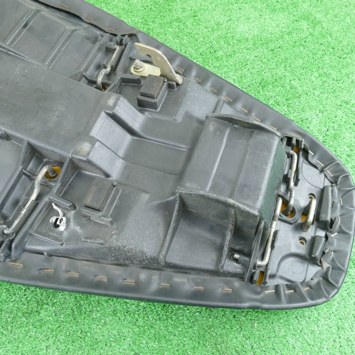 つ*。様 ホーネット 純正シート ホーネット250 純正シート ホンダ
