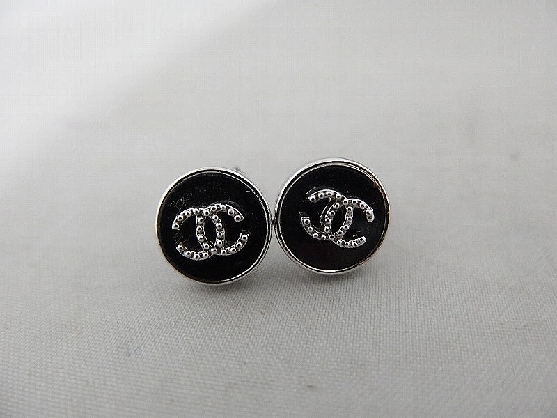  1円スタート シャネル CHANEL ピアス/ココマーク/ブラック/ ブラック シルバー(ピアス)｜売買されたオークション情報、yahooの商品情報をアーカイブ公開 - オークファン ピアス
