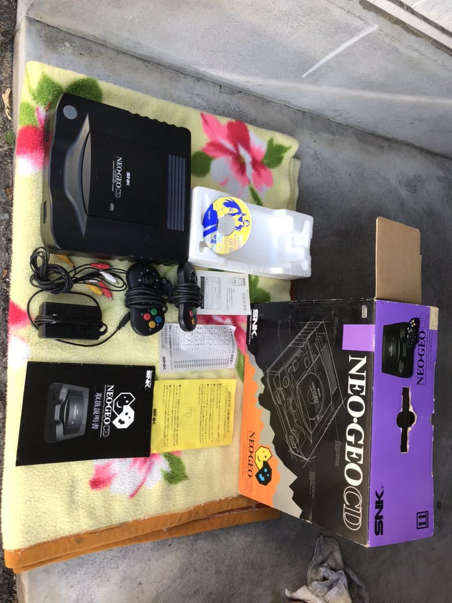 現状品★★NEOGEO CD 箱付き ソフト付き 中古品★★