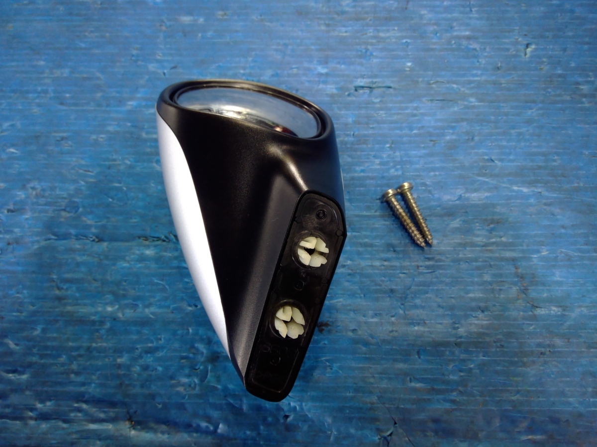 中古 純正 エクストレイル LDA-DNT31 右テールランプ KOITO 220-23308