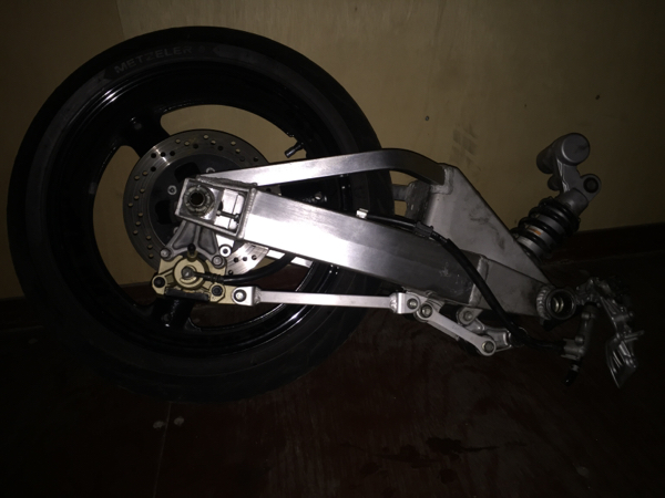 スズキ GSX1300R ハヤブサ 隼 純正リアホイール オートバイ ホイール