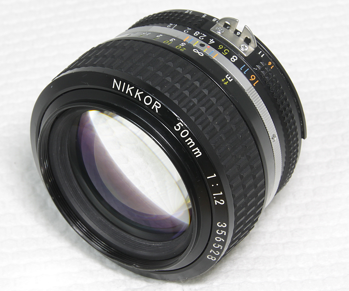 NIKKOR 50mm F1.2S - Nikon Nikkor 50mm f1.2 AI-S (Ais) Manual Lens