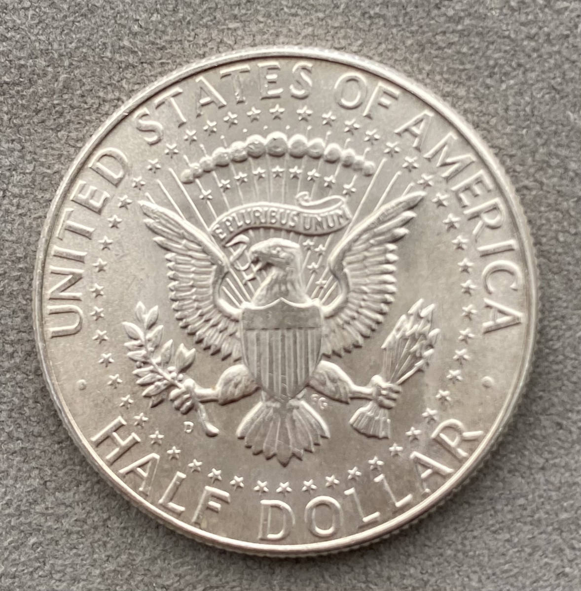 アメリカ銀貨】 1922 1ドル銀貨 1964HALF DOLLAR 各一枚 No29