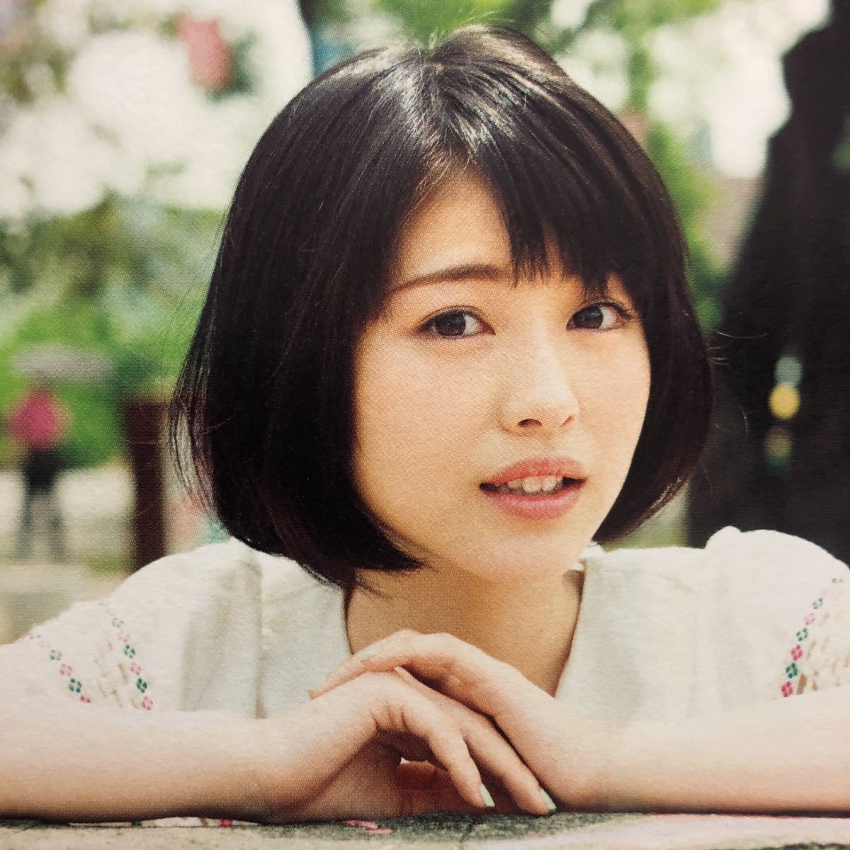 浜辺美波 カレンダーブック18 芸能人 タレント 売買されたオークション情報 Yahooの商品情報をアーカイブ公開 オークファン Aucfan Com