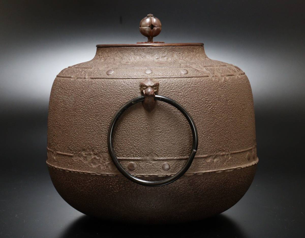 釜師 金森紹栄 作 弾肌立口釜 共箱 茶道具 風炉灰4袋 おまけ Yahoo!オークション 「金森紹栄」釜 (鉄製) の落札相場・落札価格