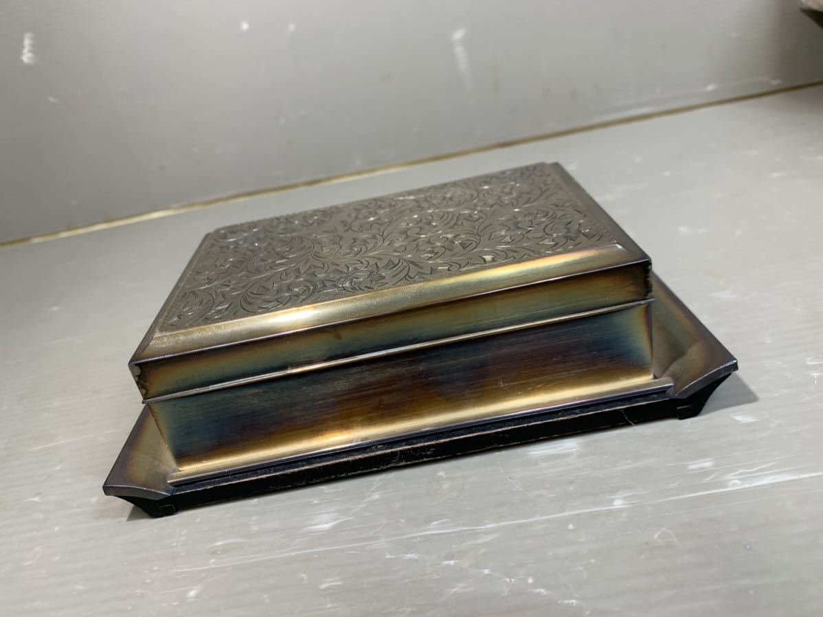 K012 三越製 銀製 煙草箱 内木 銀製 刻印 小物入 時代物 約12.5cm 小箱