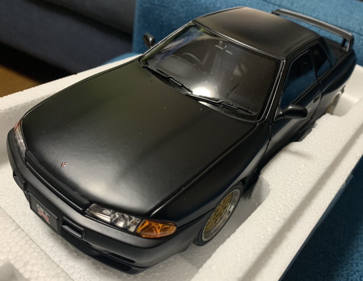 オートアート 1/18 ニッサン スカイライン GT-R R32 V スペック Ⅱ 