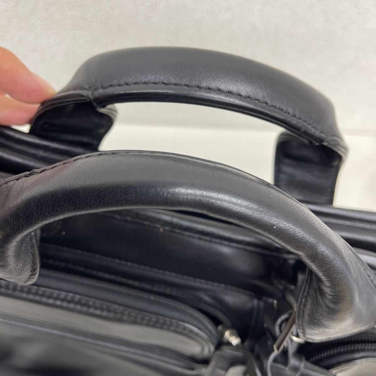 TUMI トゥミ 96114D4 牛革 オールレザー コンパクトラージスクリーン