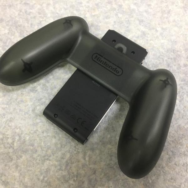 ☆ニンテンドースイッチ周辺機器3点セット！Joy-Con ネオンレッド