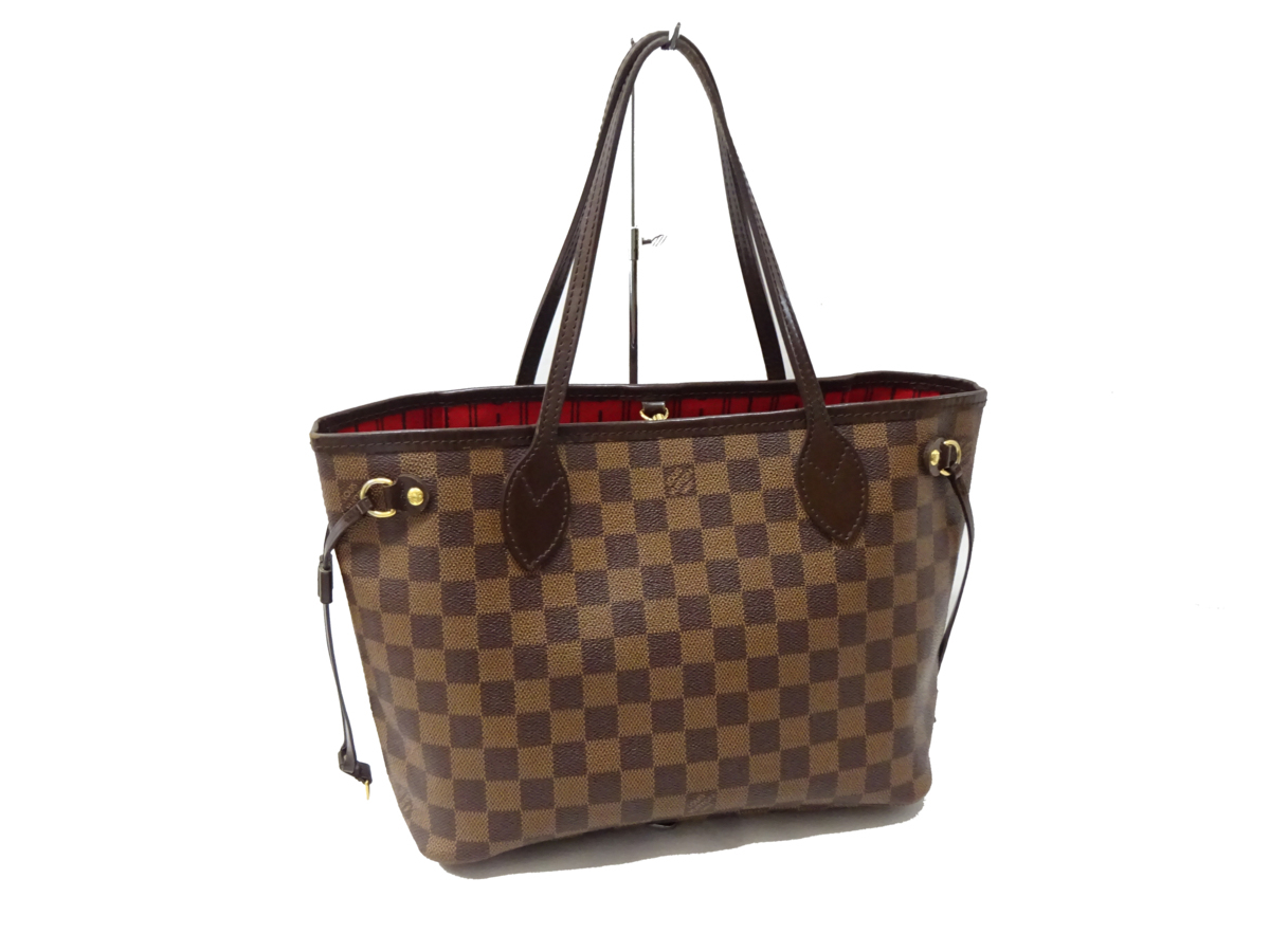 louis-vuitton-zippy-wallet--M42616_PM2_Front%20view