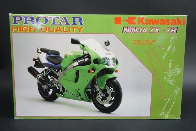 ☆PROTAR プロター 1/9 Kawasaki カワサキ ニンジャ ZX-7R イタリア製