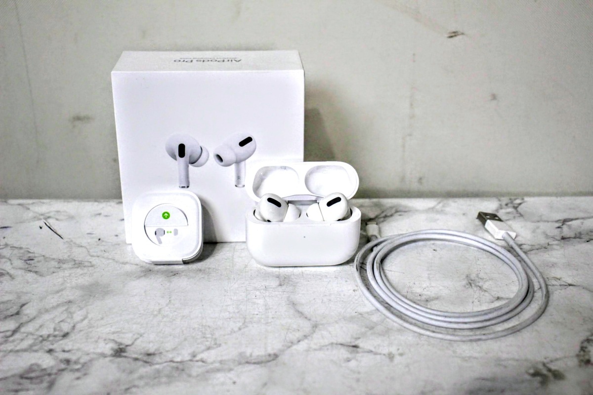 Apple AirPods Pro - (UK) A2700 2nd 0 1 Case Generation – Pro(第2 
