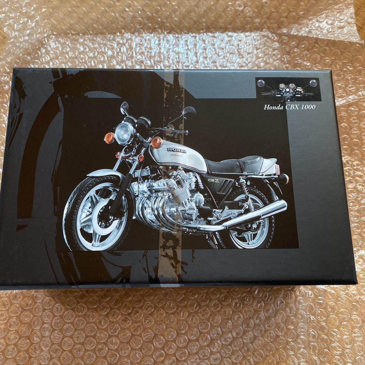 100%新品，大得価 ミニチャンプス 1/12 ホンダCBX1000(オートバイ)｜売買されたオークション情報、yahooの商品情報をアーカイブ公開 - オークファン オートバイ