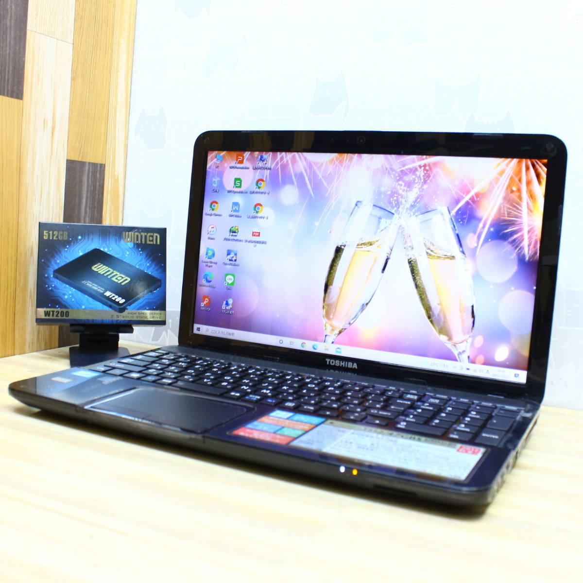 ☆美品☆新品SSD512GB！最上級i7！4コア8スレ！メモリ8GB！バッテリー