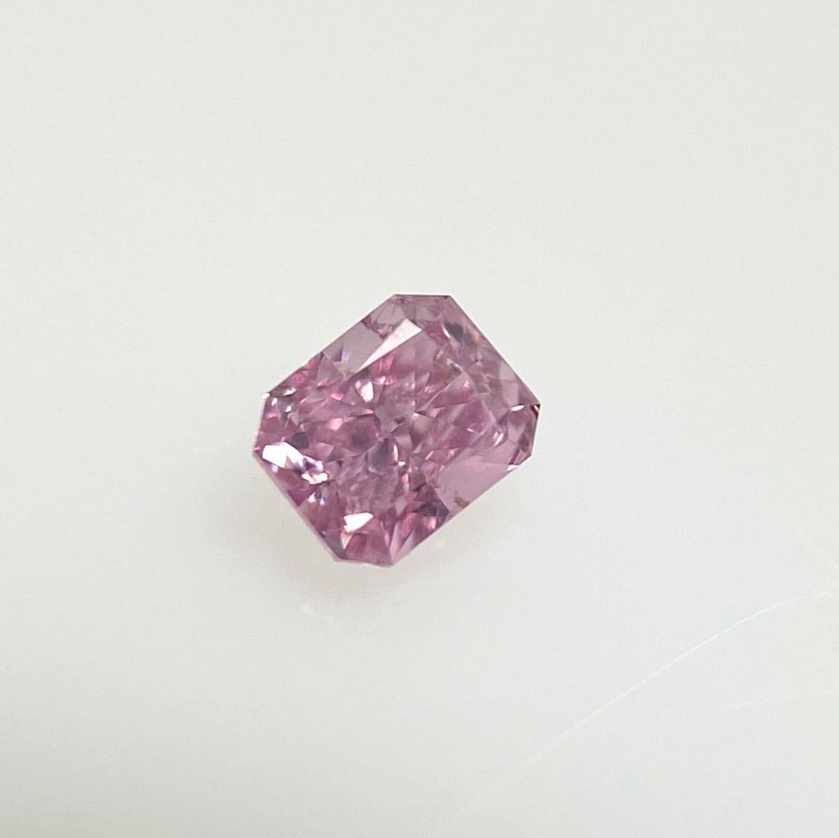 0．078ct FANCY INTENSE PURPLISH PINK 