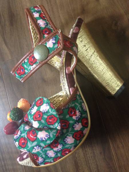 イレギュラーチョイス　Irregular Choice　サンダル　未使用品36