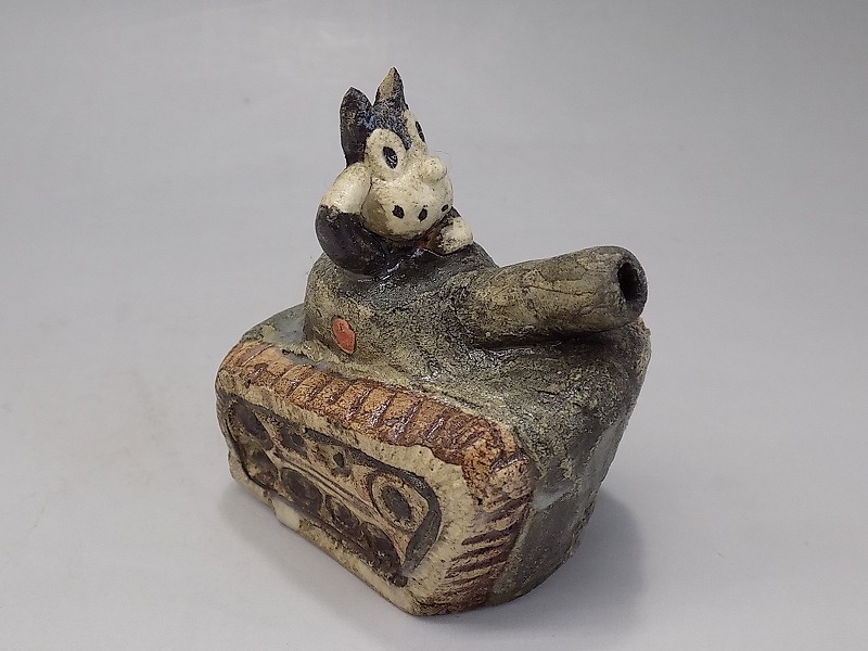 c778 珍品 品 レア物 書道具 時代物 のらくろ 戦車 水滴 水注 置物 田河水