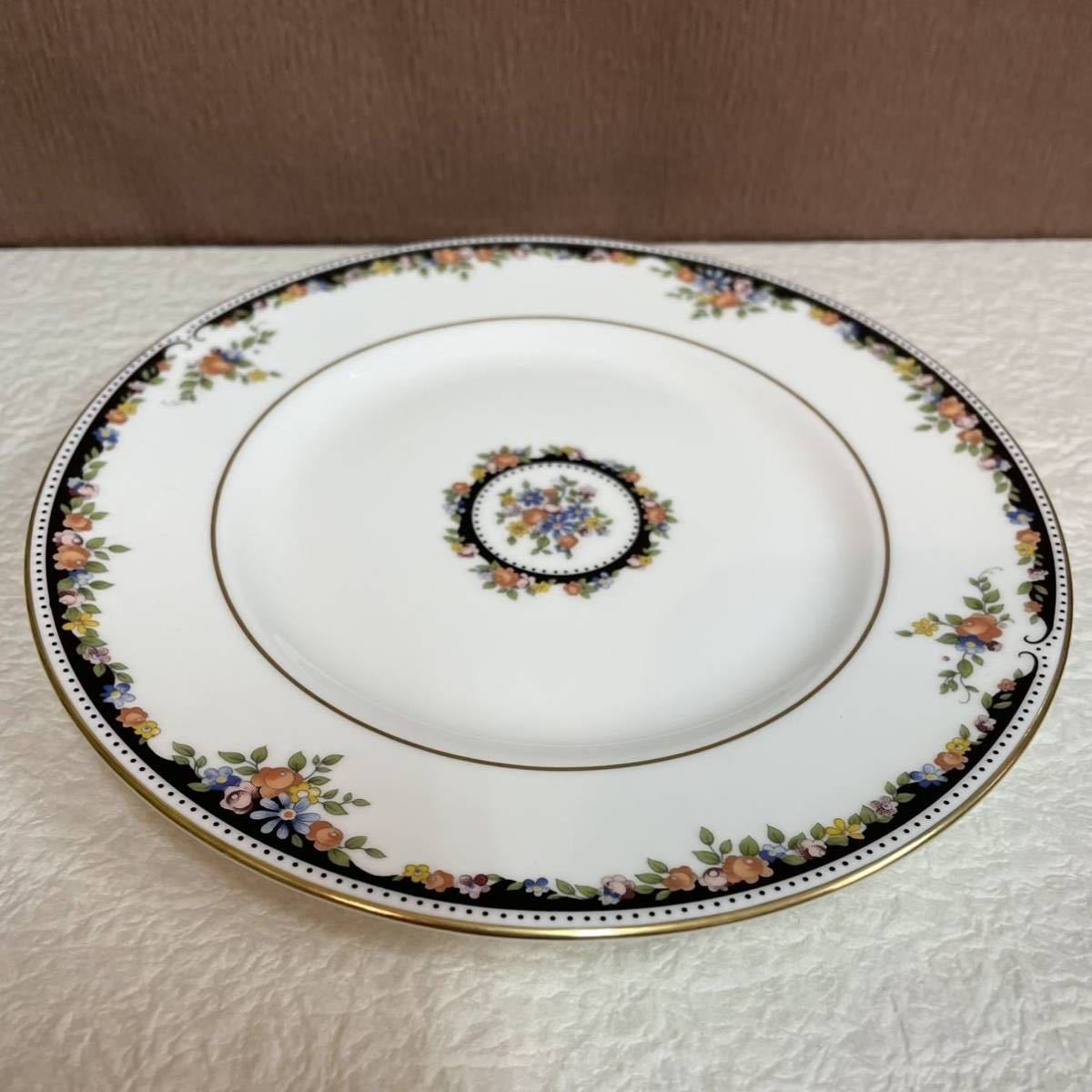 ウェッジウッド オズボーン デザートプレート 17.5cm