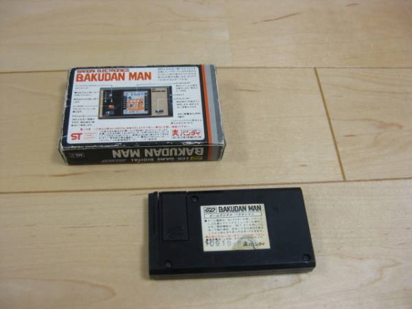 ◇「バクダンマン BAKUDAN MAN」 LCDゲームデジタル バンダイ バクダン