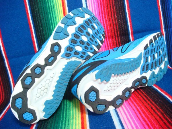- ニューバランス ニューバランス1040 1040の通販 newbalance 軽量でフィット性の 0 ニューバランスより新作ランニングシューズ 軽量で New ニューバランスが日本人の足のために開発した長距離用ランニング Balance newbalanceの通販 １０４０ 1040の人気アイテム メルカリ