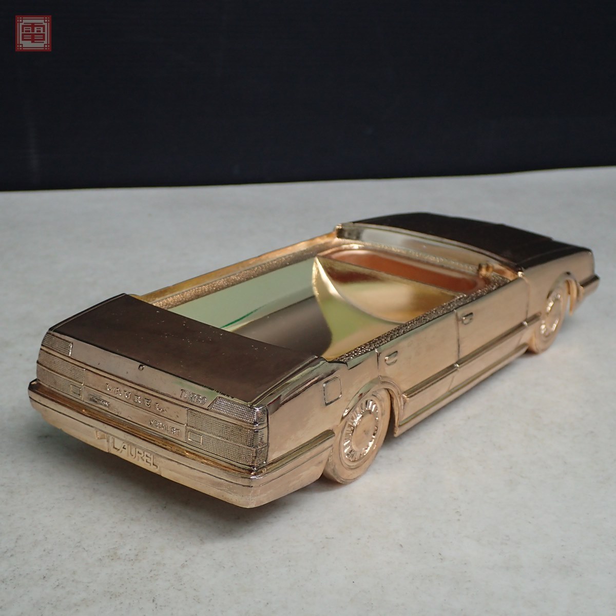 天賞堂 ニッサン ローレル 金メッキ 車型 シガレットケース オルゴール