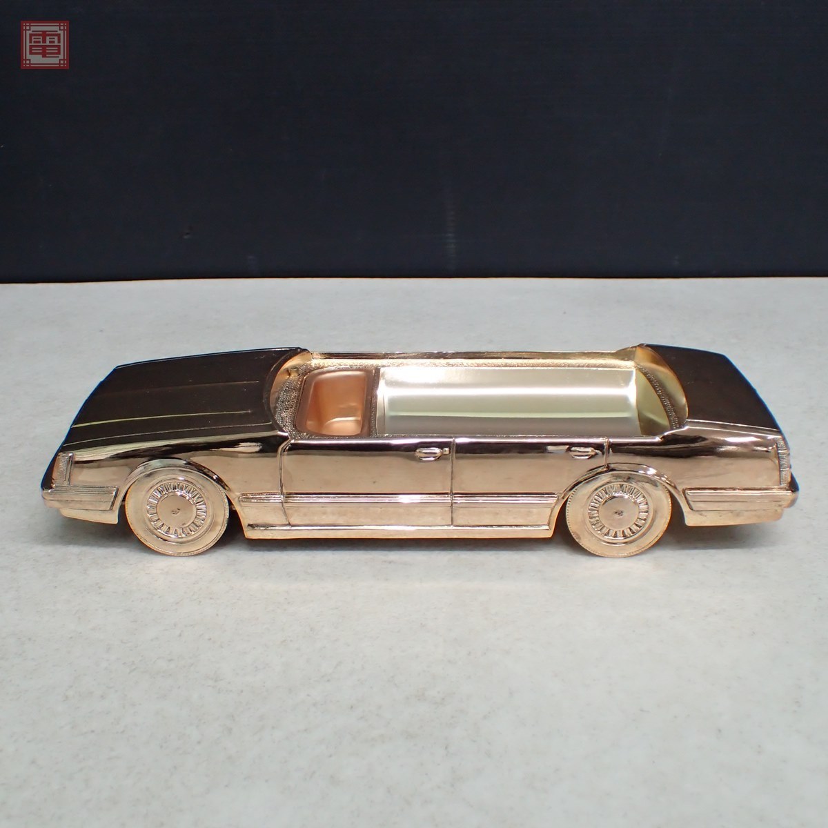 天賞堂 ニッサン ローレル 金メッキ 車型 シガレットケース オルゴール