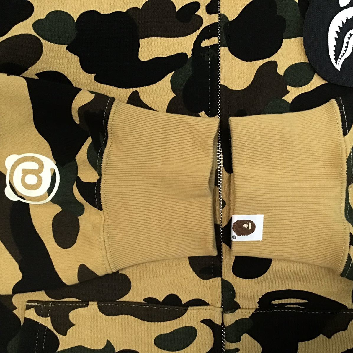 ★2XL★ BE@R シャーク パーカー 1st camo shark full zip hoodie XXL a bathing ape BAPE medicom toy ベアブリック エイプ ベイプ md85 1st CAMO camo black フリマアプリ TOY☆1ST