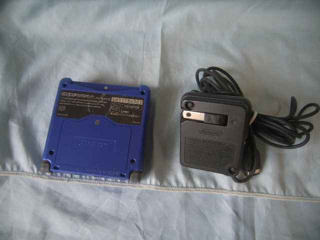 ゲームボーイアドバンスSP本体 ＋ソフト2本セット/充電器付き 中古品