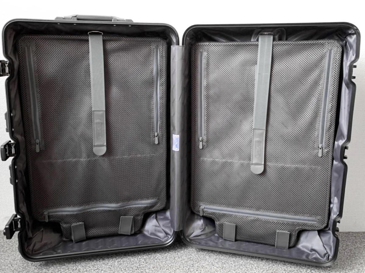 リモワ トパーズ ステルス 64L 4輪 TSAロック チェックインM ブラック