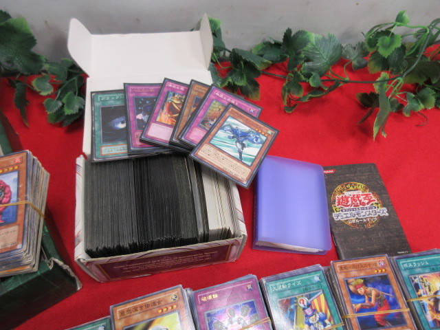 10H9169 大量!! 遊戯王カード まとめ売り 5000枚以上!! まとめ売り