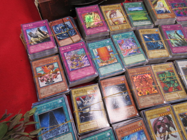 10H9169 大量!! 遊戯王カード まとめ売り 5000枚以上!! まとめ売り