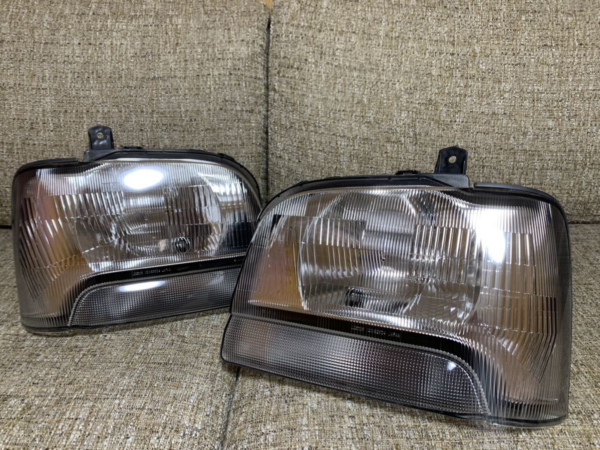 ★コーティング済み★ スズキ　エブリィ　DA62V　純正 左右　ヘッドライト　ハロゲン　koito100-32624_1
