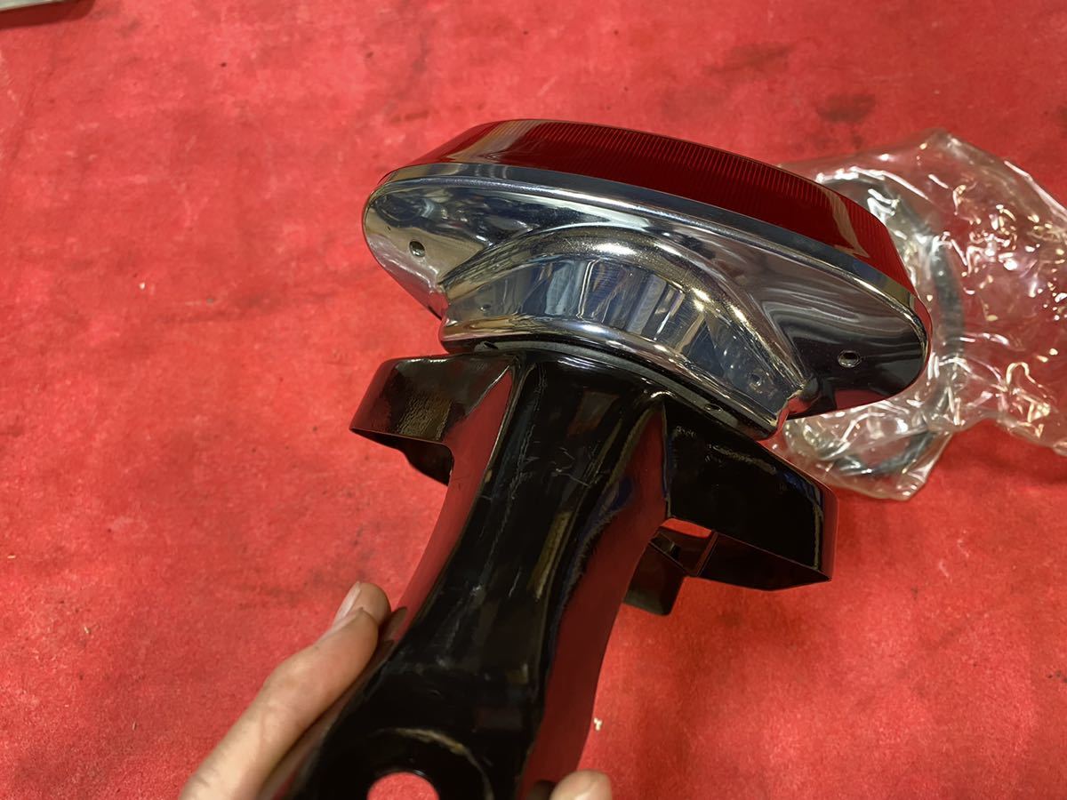 W650 テールランプ、ナンバーブラケット カワサキ（Kawasaki