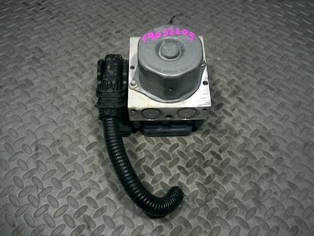ステップワゴン 中古中古部品 ABSｱｸﾁｭｴｰﾀｰ RP1 ステップワゴン（ABS 