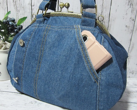 檸檬 デニムリメイク デニムのがま口バッグ 25cm アーチ型 合皮底 ...