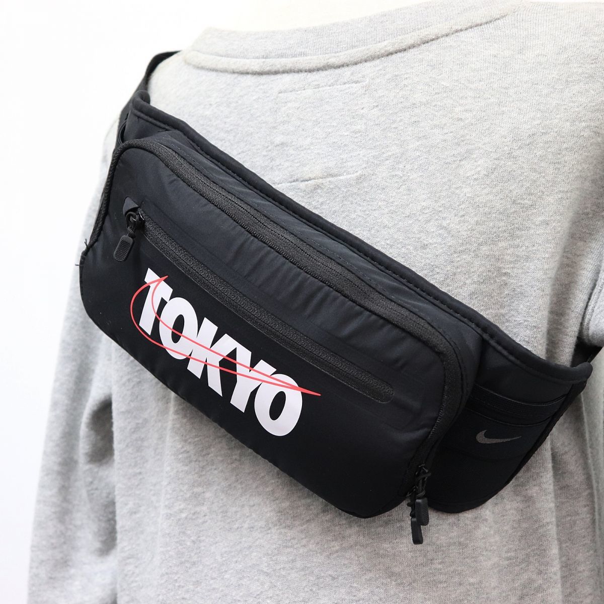 ☆ナイキ NIKE 新品 メンズ 軽量 TOKYO 東京 ランニング ボディバッグ 