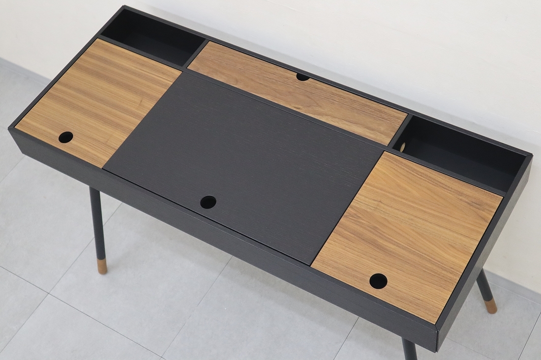 新作コレクション・発売中*送料無料 ◇展示品/美品◇BoConcept ボー