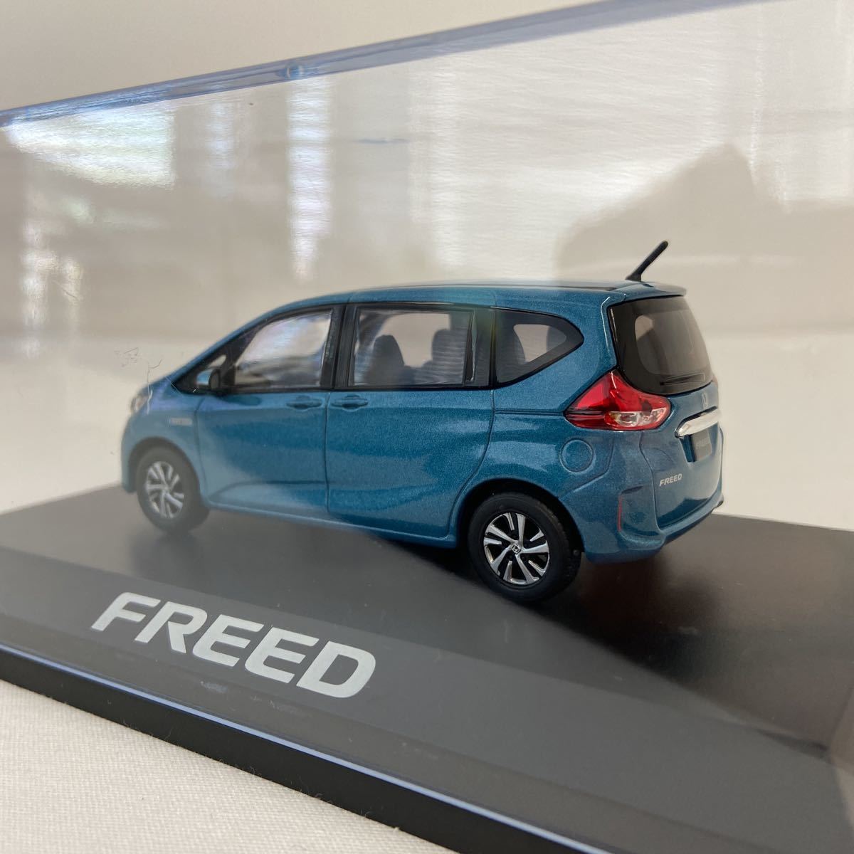 1/43 ホンダ 新型フリード FREED カラーサンプル ディーラー特注