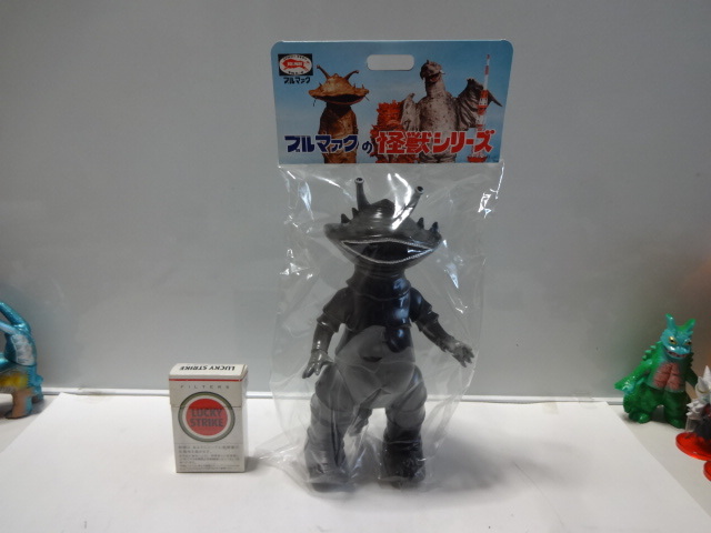 セール，格安 ウルトラQ ウルトラマン カネゴン モノクロver ソフビ 約22cmブルマァク 品 綺麗 Ｍ1号 マルサン マーミット(怪獣、宇宙人)｜売買されたオークション情報、yahooの商品情報をアーカイブ公開 - 怪獣、宇宙人
