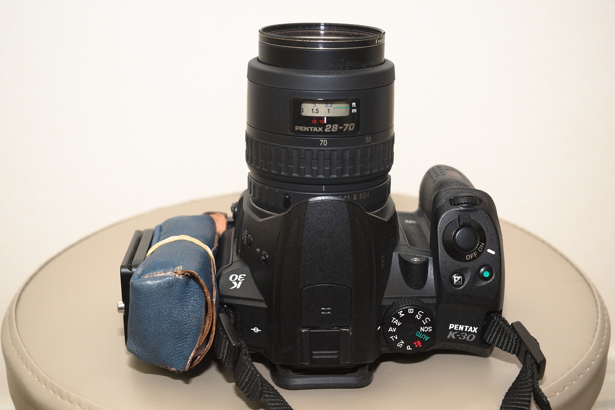 PENTAX K-30 + PENTAX 28-70 F4 自作バッテリーアダプター及び簡易充電器・社外品バッテリーホルダー Pentax K-30 - Month, July UK