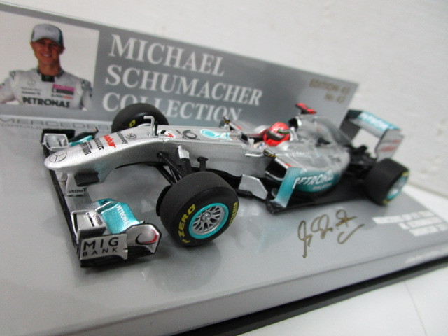 ミニチャンプス 1/43 メルセデスGP F1 チーム ショーカー 2011 M