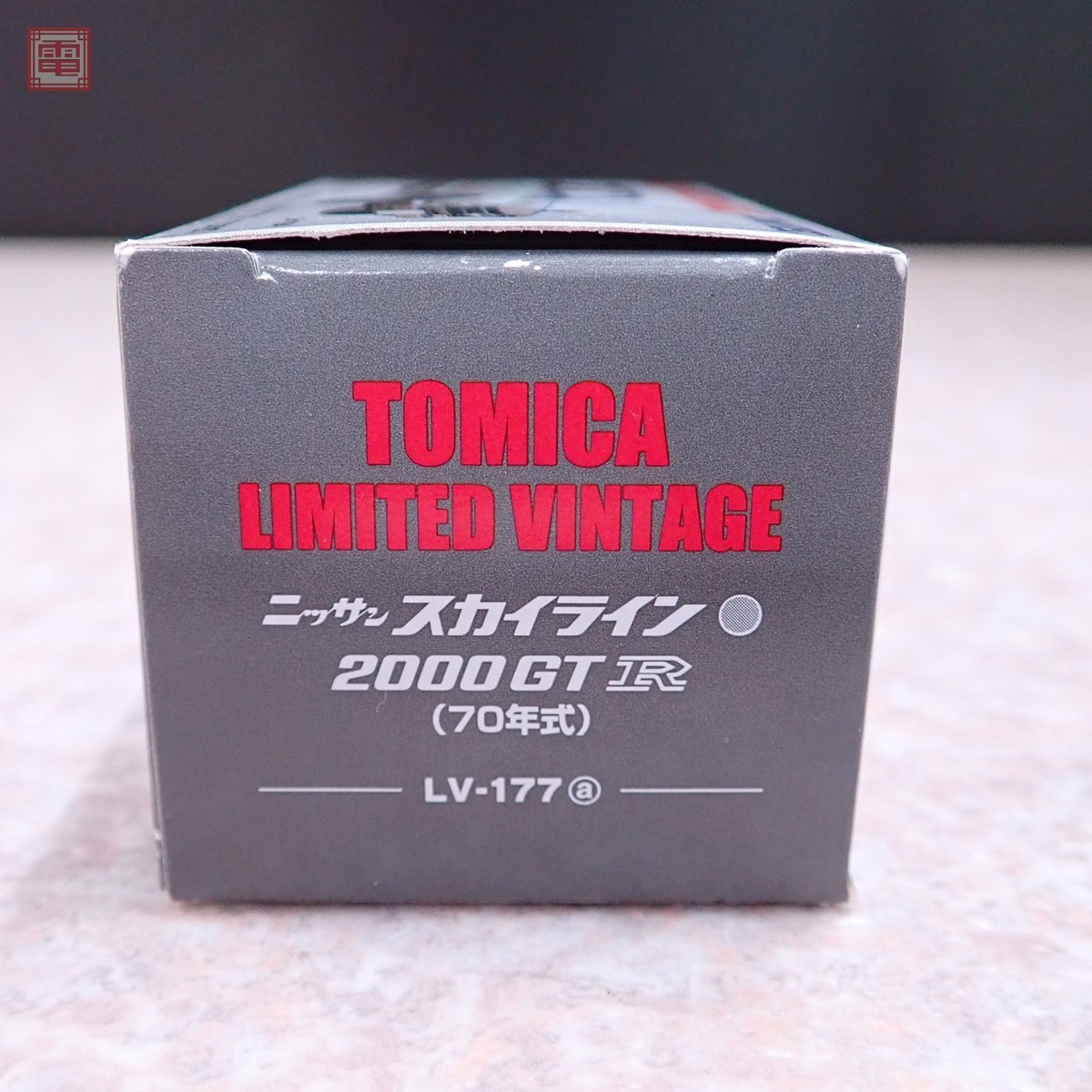 LV-177a | トミカリミテッドヴィンテージ スカイライン2000GT-R 70年式（銀） 製品をさがす 2000GT-R 70年式 スカイライン TLV-177a トミカ tomica 日産 NISSAN TOMICA リミテッドヴィンテージ