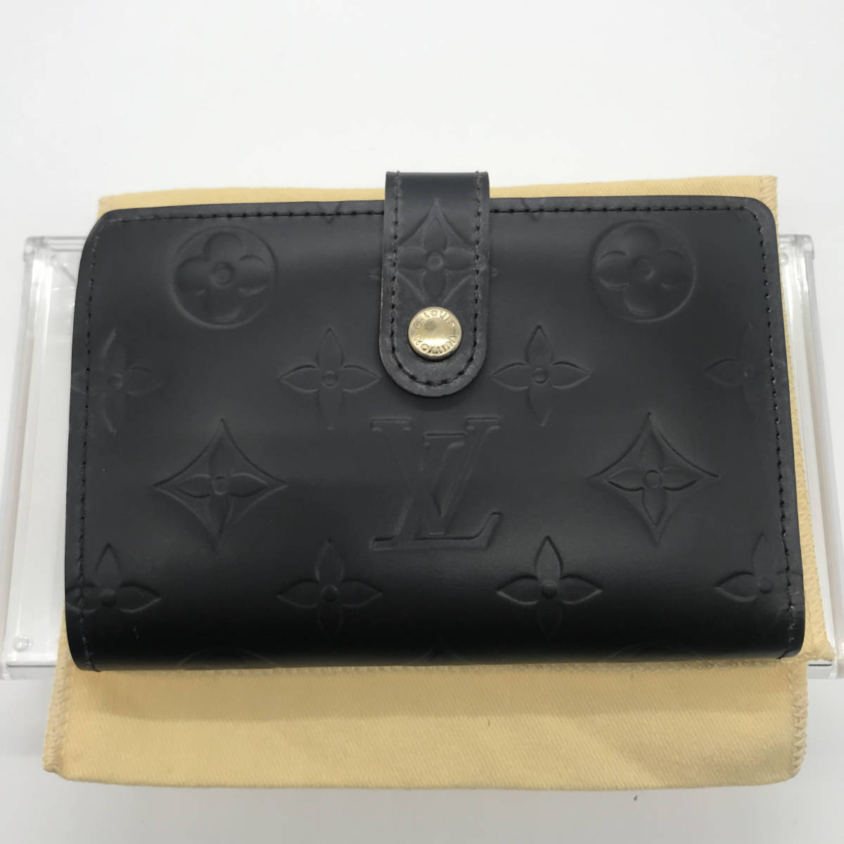 美品 ルイヴィトン ベージュ×マットブラック ポルト モネ ビエ