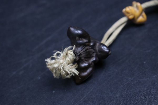 明治期 提物 極小竹籠 網代 印籠 煙草入 木製根付 犬緒締 TK042(根付